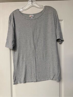 LuLaRoe Light Gray Ribbed Crew Tee - XL